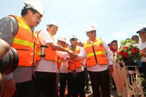 Ke Batam, Menteri Rini Resmikan MV Dharma Lautan Intan Milik Djakarta Lloyd dan Kawal Program Padat Karya Tunai