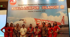 AirAsia Bikin Danau Toba Semakin Terbuka di Hari Sumpah Pemuda