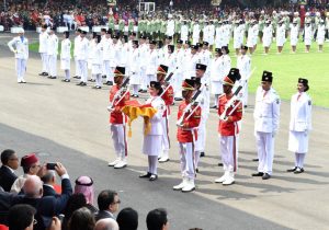 Susunan Petugas Upacara Penurunan Bendera Negara Sang Merah Putih di Istana Merdeka