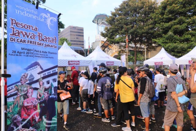 Pesona Jawa Barat Hadir di Car Free Day Jakarta Promosikan Budaya-Kuliner Sunda