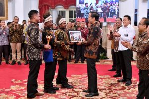 Presiden Jokowi Bersilaturahmi dengan para Pemenang Festival Gapura Cinta Negeri