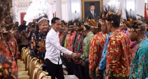 Presiden Jokowi Akan Tempatkan 1.000 Sarjana Muda Papua di BUMN