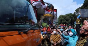 Ketum TP-PKK Ajak Kader PKK di Rejang Lebong Aktif Bagikan Masker Secara Door to Door