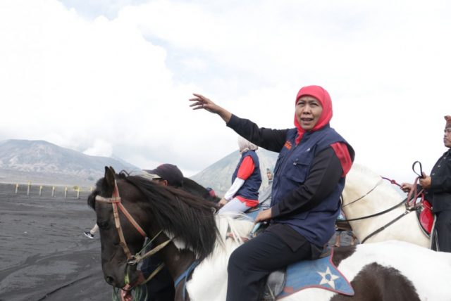 Hari Ini Wisata Gunung Bromo Mulai Dibuka untuk Wisatawan, Gubernur Jatim: Diterapkan Sistem Kuota Protokol Kesehatan