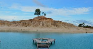 Sepotong Negeri Seribu Satu Malam di Gurun Telaga Biru Bintan Kepri