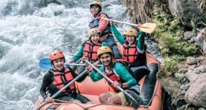 Kemenparekraf Dorong Penerapan Protokol Kesehatan dalam Wisata Arung Jeram