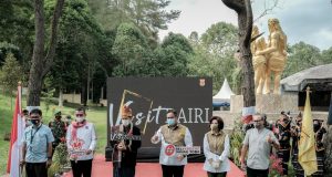 Menparekraf Resmikan Aplikasi Layanan Promosi Pariwisata Dairi