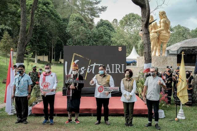 Menparekraf Resmikan Aplikasi Layanan Promosi Pariwisata Dairi