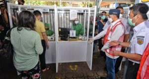 Menhub Tinjau Pelayanan GeNose di Stasiun Bandung