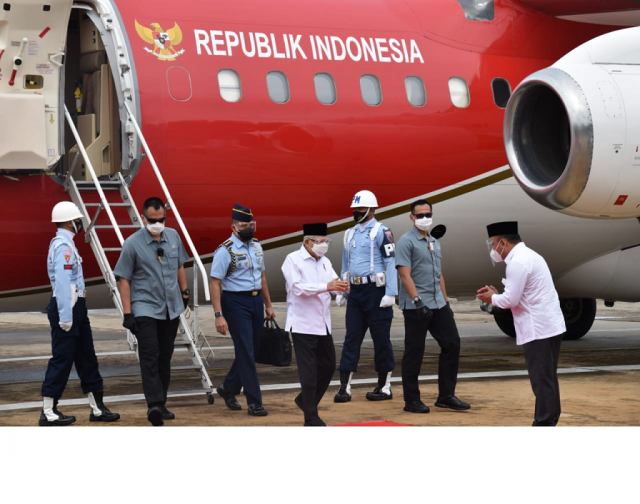 Gubernur Kalteng Sambut Kedatangan Wapres RI di Palangka Raya