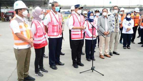 Menhub Gelar Pertemuan Bahas Antisipasi Kepadatan Kontainer di Pelabuhan Tanjung Priok