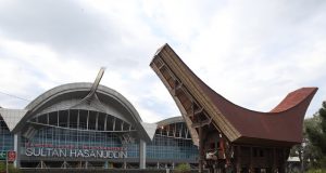 Tingkatkan Layanan, Bandara Sultan Hasanuddin Makassar Miliki Gedung Parkir Baru