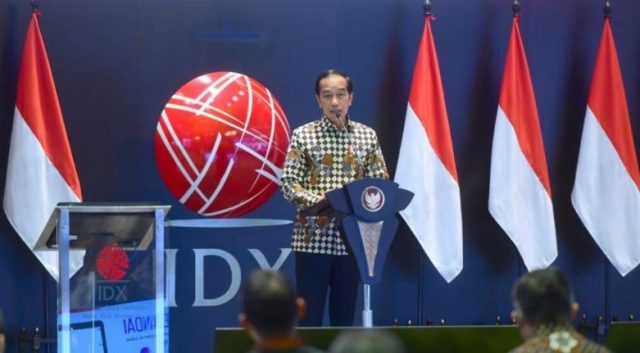 Buka Perdagangan BEI, Presiden Optimistis Berbagai Tantangan 2022 Bisa Dilalui