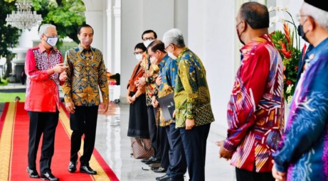 Presiden Jokowi Sambut Kunjungan Kerja PM Malaysia di Istana Merdeka