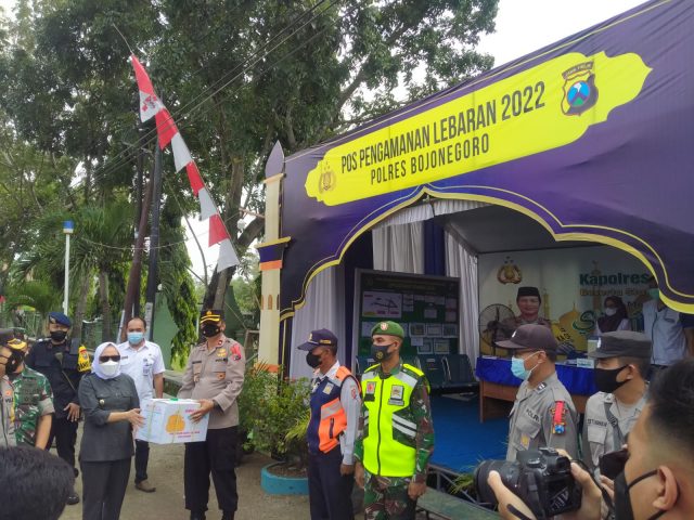 Bupati Bojonegoro dan Forkopimda Pantau Pos Pelayanan dan Pengamanan Lebaran