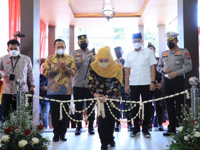 Resmikan Gedung Baru UPT Bapenda, Gubernur Khofifah Berharap Layanan Masyarakat Makin Mudah Diakses dan Akuntabel