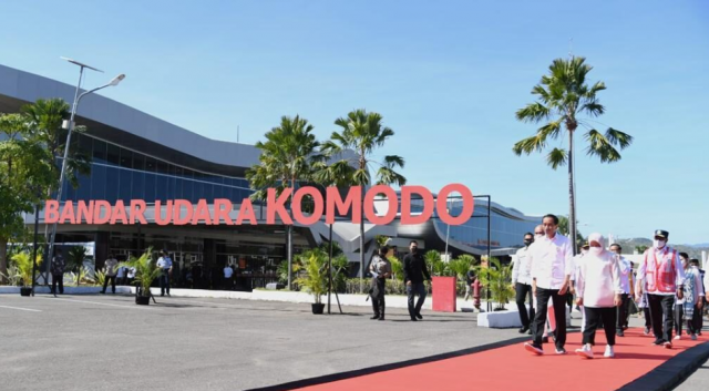 Presiden Jokowi Resmikan Perluasan Bandara Komodo Labuan Bajo