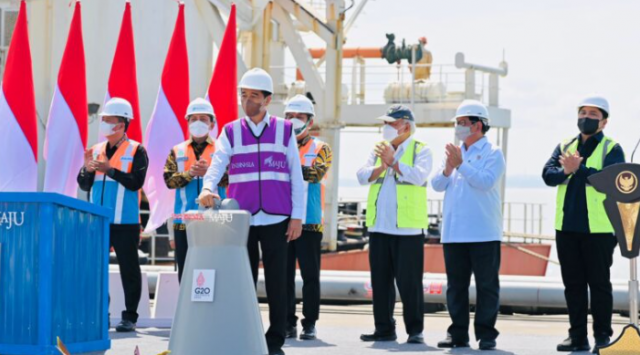 Presiden Jokowi Resmikan Terminal Kijing Pelabuhan Pontianak di Kabupaten Mempawah