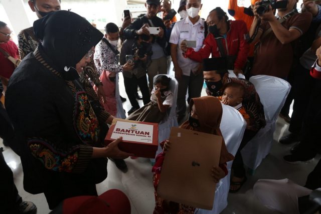 Berada di Kawasan Rawan Longsor, Mensos dan Bupati Tulungagung Sepakat Pindahkan Tempat Tinggal Warga ke Lokasi Aman