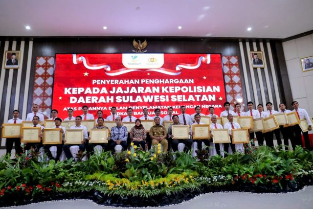 Selamatkan Keuangan Negara dari Korupsi Bansos, Mensos Risma Berikan Penghargaan ke Polda Sulawesi Selatan