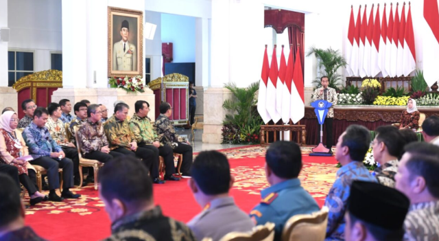 Presiden Jokowi Terima Laporan Hasil Pemeriksaan atas LKPP dan IHPS II Tahun 2022