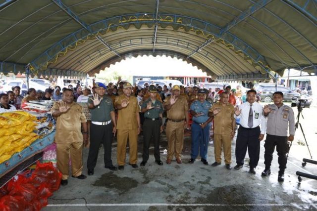 Plt Sekda Kabupaten Sarmi Hadiri Launching Gerakan Pangan Murah Serentak Nasional 2023