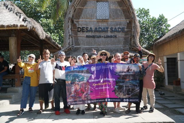 Kemenparekraf Gelar Famtrip ke NTB bagi TA/TO BBTF 2023 dari Wilayah ASEAN