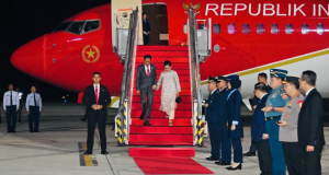 Presiden Joko Widodo dan Ibu Iriana Tiba di Tanah Air Usai Lawatan ke RRT