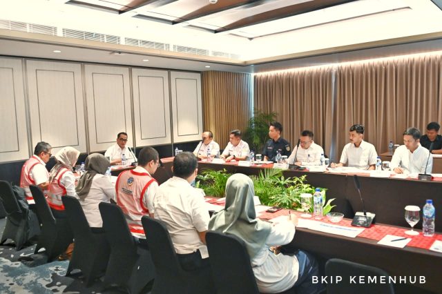 Cek Progres Proyek Perkeretaapian di Solo Menhub: Selalu Utamakan Kualitas Kerja dan Tata Kelola