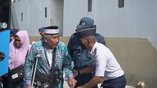 327 Jemaah Haji Kembali Ke Tolitoli menggunakan Kapal Perintis Sabuk Nusantara 89