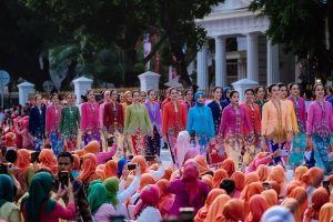 Wamenparekraf: "Istana Berkebaya" Tingkatkan Nasionalisme Melalui Budaya Berkebaya