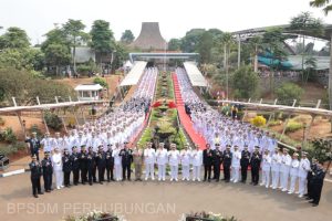 https://www.haloindonesia.co.id/lantik-perwira-transportasi-laut-poltekpel-surabaya-kepala-bpsdmp-tekankan-kerja-keras-dedikasi-dan-kontribusi-untuk-kemajuan-maritim-indonesia/