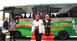 Bus Trans Jatim akan Diperluas ke Lamongan dan Bangkalan, Gubernur Khofifah: Upaya Penguat Konektivitas dan Berikan Layanan Angkatan Umum Aman, Nyaman dan Terjangkau