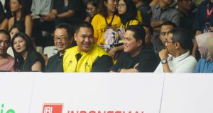 Menpora Dito Hadiri Laga IBL Satria Muda Pertamina Kontra Dewa United Banten di Hall Basket Senayan