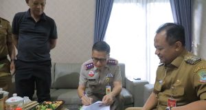 ATR/BPN serahkan 544 Sertifikat Aset Pemda Kota Bekasi. Pemkot Bekasi Bersama BPN Siap Sinergi Tuntaskan Permasalahan Aset