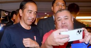 Saat Presiden Jokowi Malam Mingguan Sapa Warga di Brunei