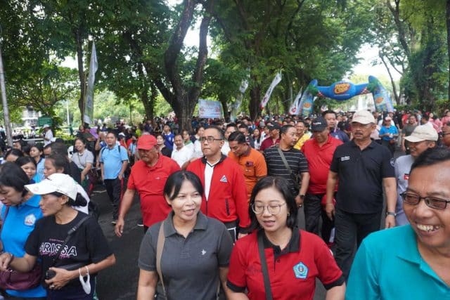 Jalan Sehat HUT Ke-236 Kota Denpasar, Diikuti 10 Ribu Peserta