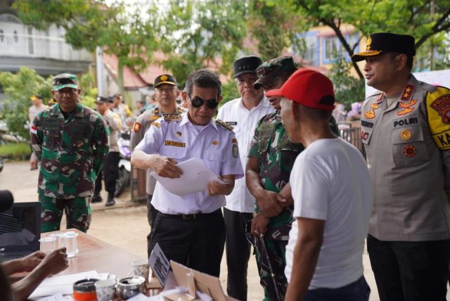 Kunjungi Sejumlah TPS, Ani Sebut Pemilu di Pontianak Berjalan Lancar