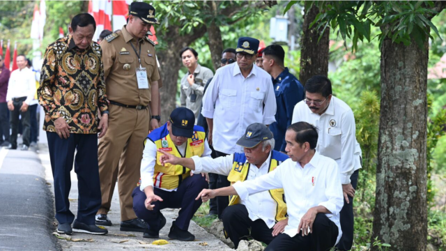 Resmikan 27 Ruas Jalan, Presiden Harap Konektivitas Antardaerah dan Antarprovinsi Makin Baik