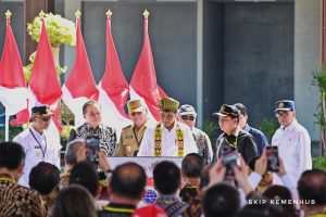 Presiden Joko Widodo Resmikan Bandara Singkawang di Kalimantan Barat