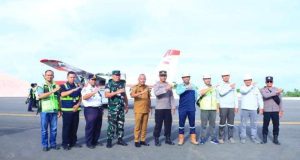 Uji Coba Kelayakan Penerbangan, Pesawat Kemenhub Landing Perdana di Bandara Banggai Laut