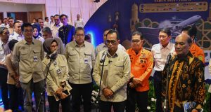 Tinjau Keselamatan dan Kenyamanan Pemudik, Menhub Resmi Buka Posko Pusat Angkutan Mudik Lebaran 2024