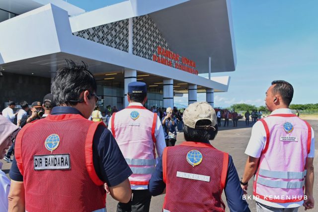 Jelang Diresmikan Presiden Joko Widodo Menhub Tinjau Bandara Panua Pohuwato