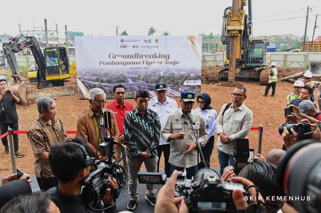 Menteri Perhubungan Groundbreaking Flyover dan JPO Tenjo