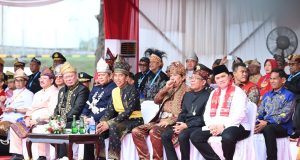 Presiden Jokowi dan Para Menteri Tampilkan Kebinekaan Budaya dalam Perayaan Hari Lahir Pancasila