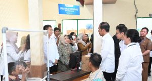 Tinjau RSUD Mas Amsyar Kasongan, Presiden Jokowi Sampaikan Pentingnya Peningkatan Fasilitas