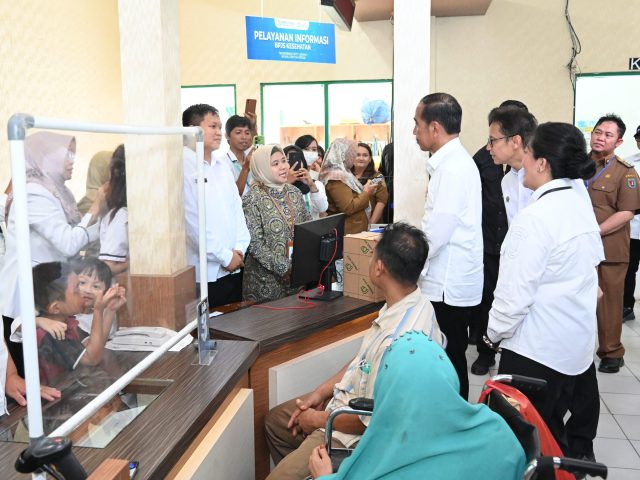 Tinjau RSUD Mas Amsyar Kasongan, Presiden Jokowi Sampaikan Pentingnya Peningkatan Fasilitas