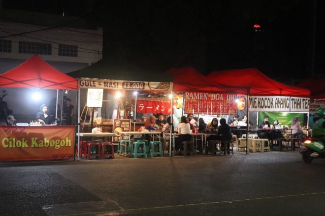 Kulineran di Kota Bandung, Lima Spot Street Food Ini Wajib Dicoba!