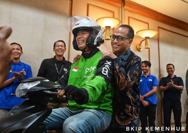 Menhub Ingatkan Pengemudi Transportasi Online untuk Tingkatkan Keselamatan dalam Berkendara