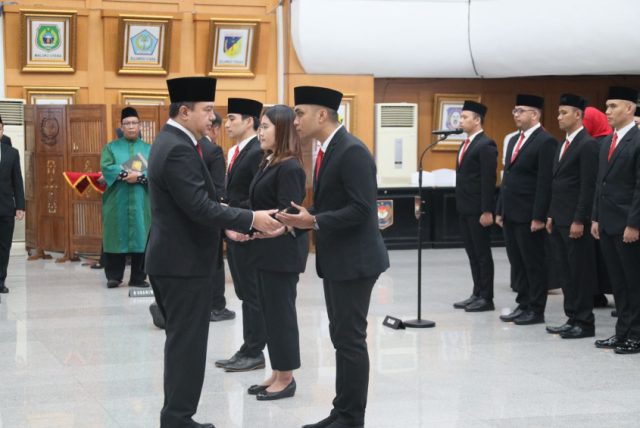 Lantik Pejabat Administrator, Pengawas, dan Fungsional, Plt. Sekjen Kemendagri Dorong Peningkatan Kualitas Kinerja